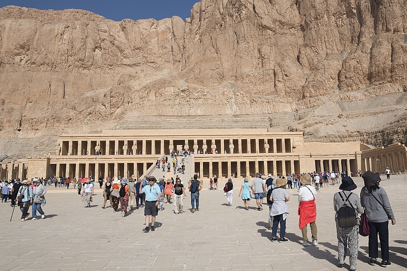 35 MAK_6029.jpg - Hatshepsut (Tebe, 1513/1507 a.C. circa – 16 gennaio 1458 a.C.) fu la seconda donna a detenere con certezza il titolo di faraone dopo Nefrusobek (circa1806 - 1802 a.C.).